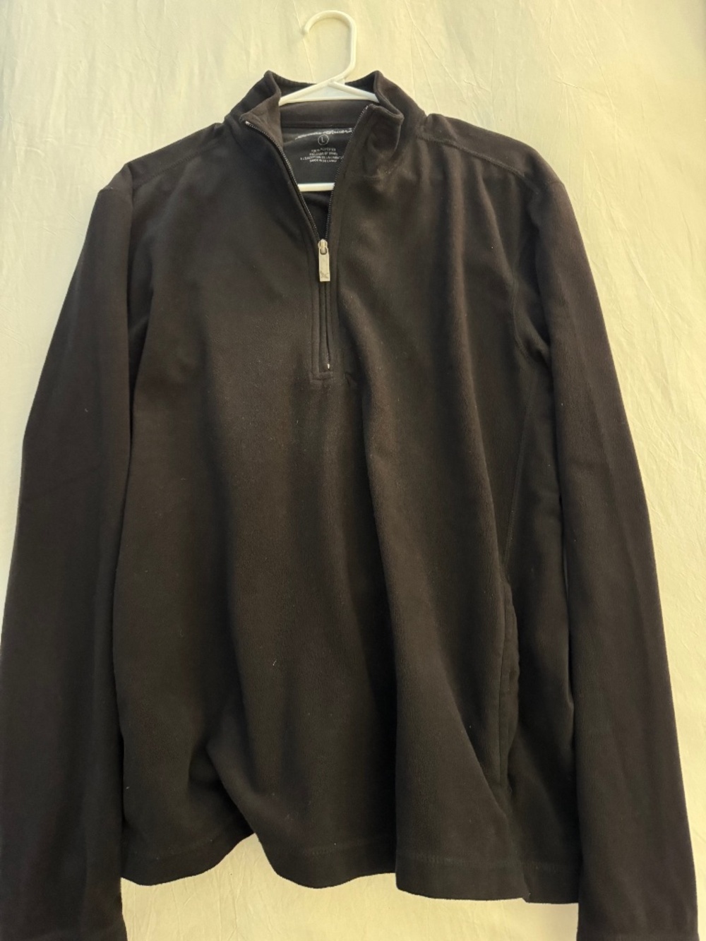 Eddie Bauer Men’s Fleece in Black